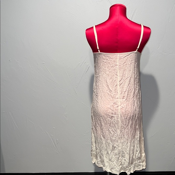 Light pink long slip dress - Picture 2 of 2